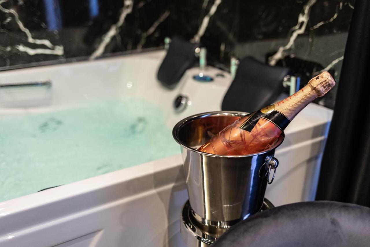 باليرمو Maximum Suite & Spa المظهر الخارجي الصورة